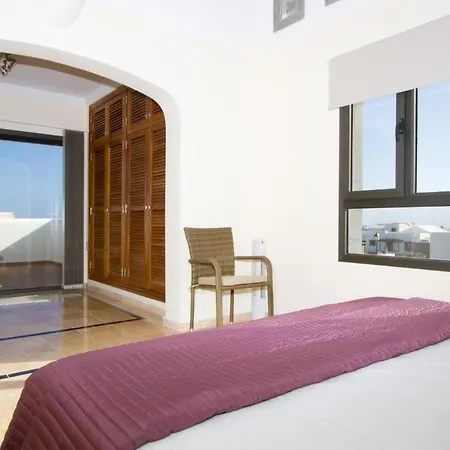 Casa George Playa Blanca