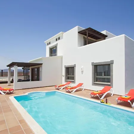 Casa George Playa Blanca