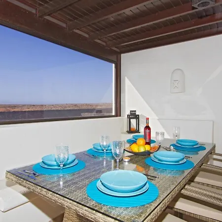 Casa George Vila